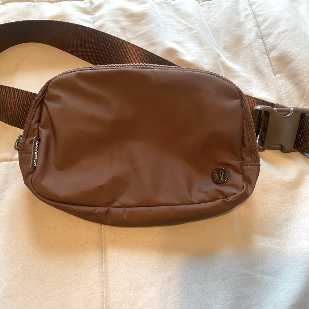 Lululemon belt bag